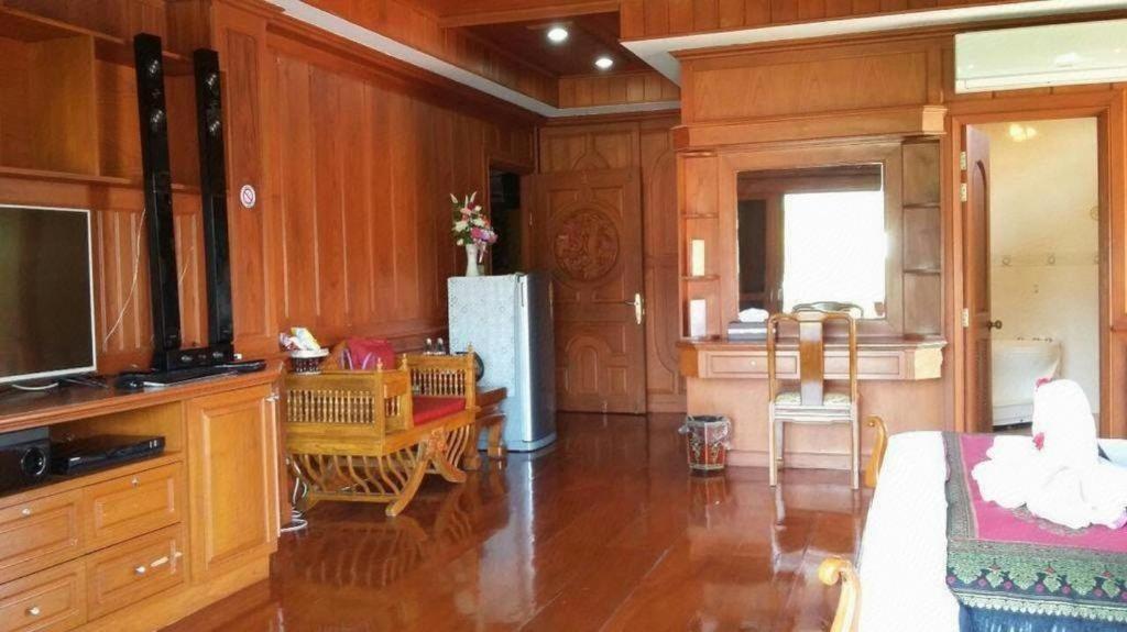 Ngamta Hotel Mae Hong Son Exterior foto