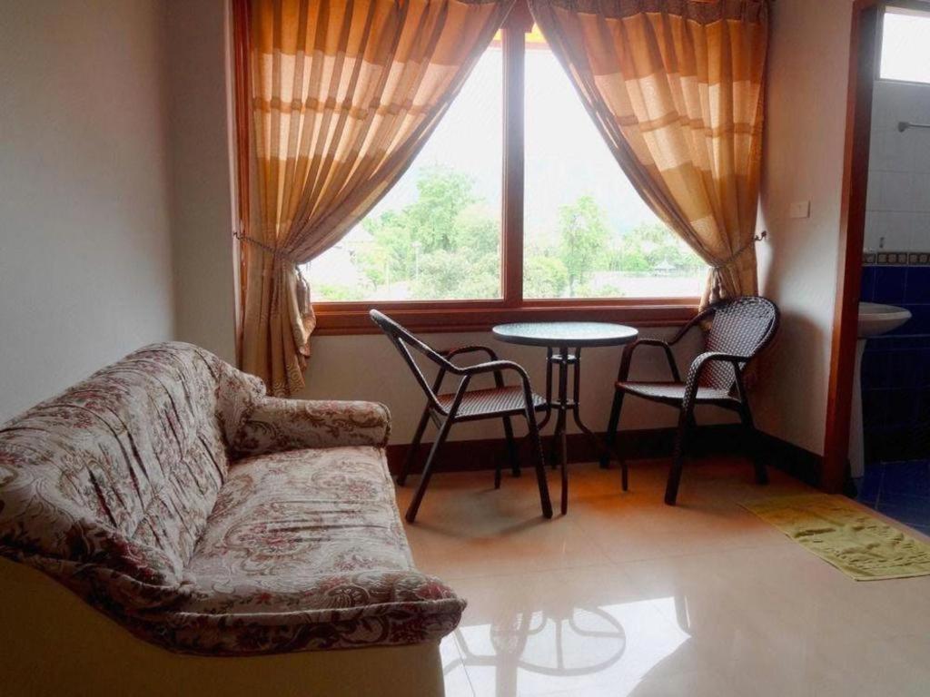 Ngamta Hotel Mae Hong Son Exterior foto