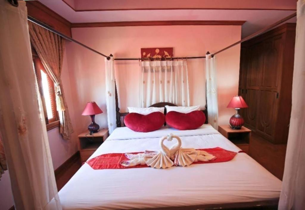 Ngamta Hotel Mae Hong Son Exterior foto