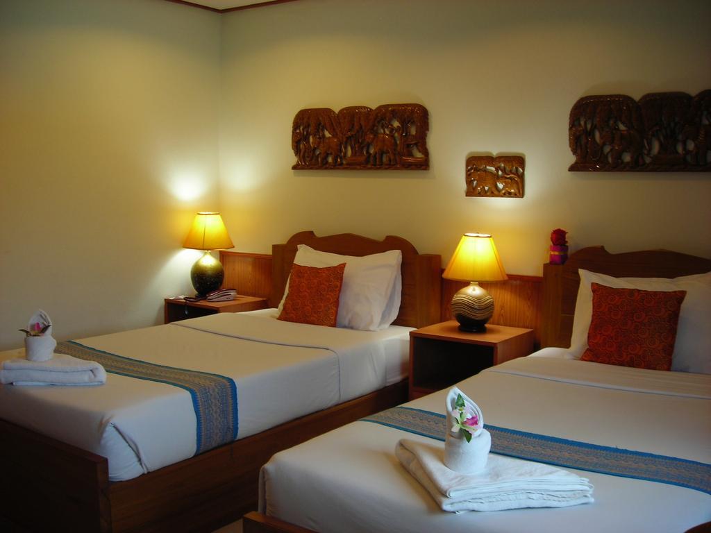 Ngamta Hotel Mae Hong Son Exterior foto